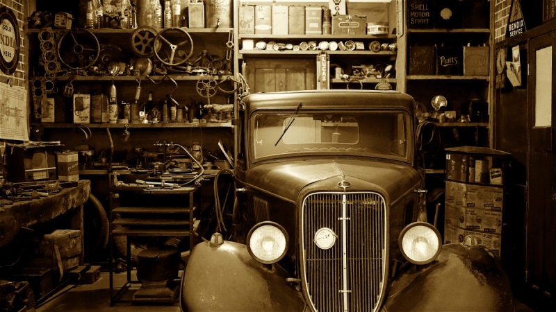 vitrine-ST LAURENT DU VAR-min_antique_auto_automobile_automotive_car_classic_equipment_fix-1169797